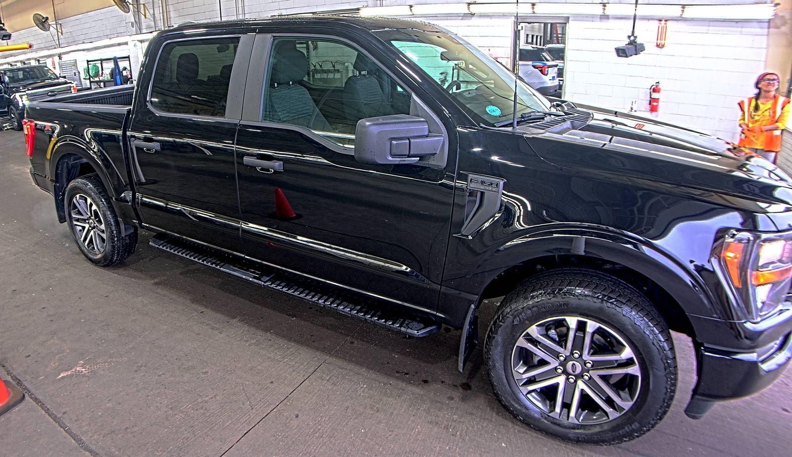 2023 Ford F-150 XL AWD