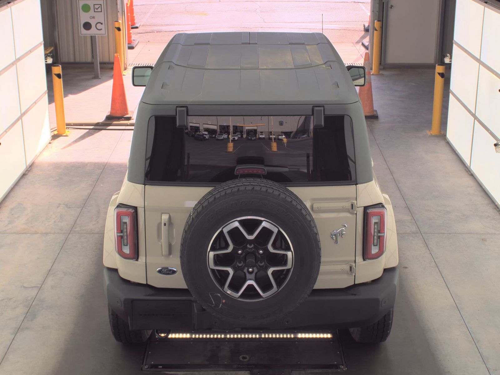 FORD BRONCO - 7