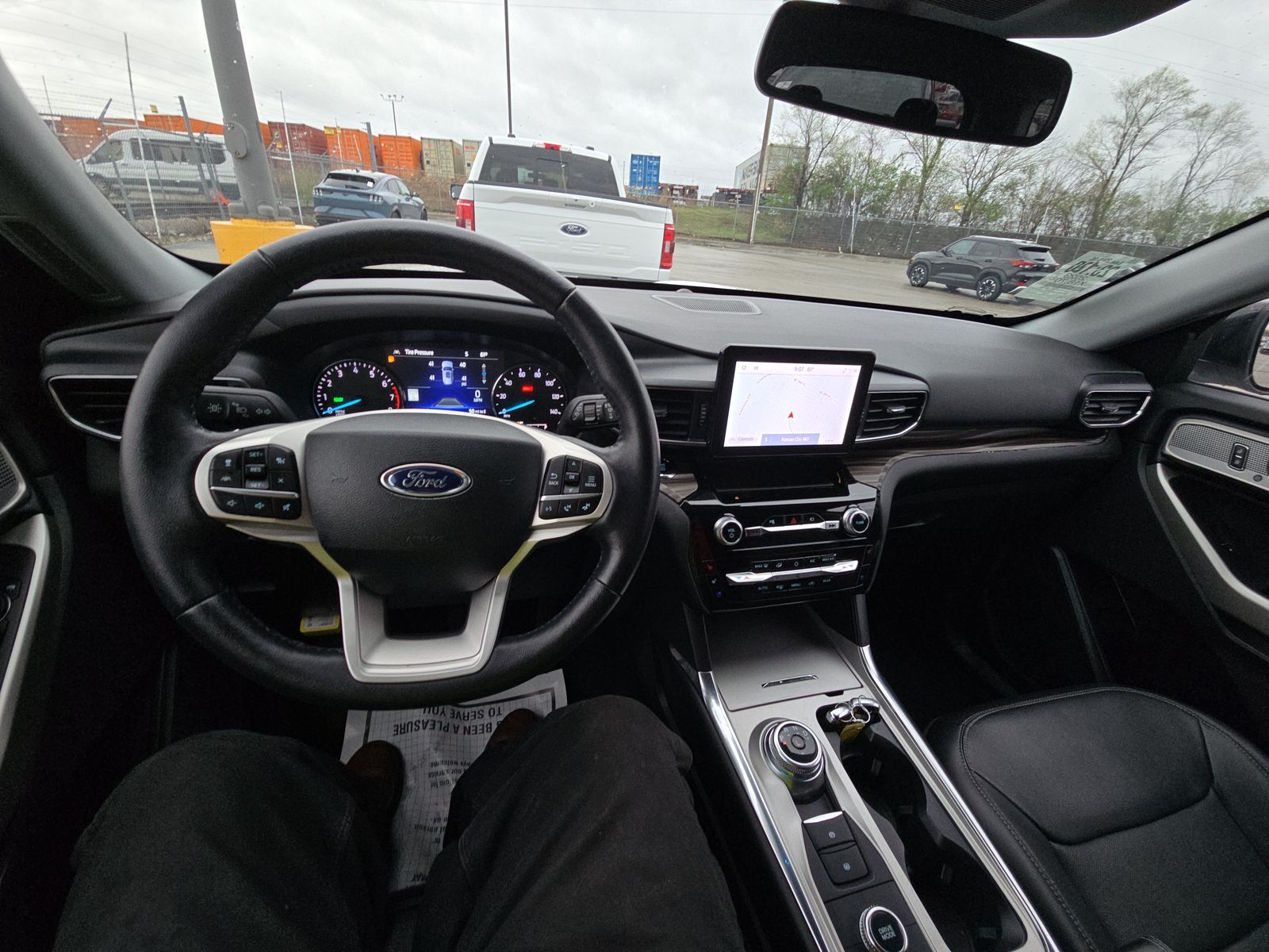 2023 Ford Explorer Hybrid Limited AWD