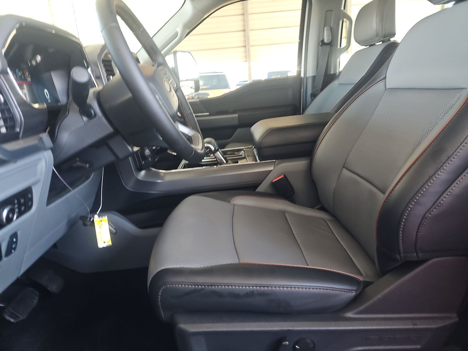 2025 Ford F-150 Hybrid Lariat AWD