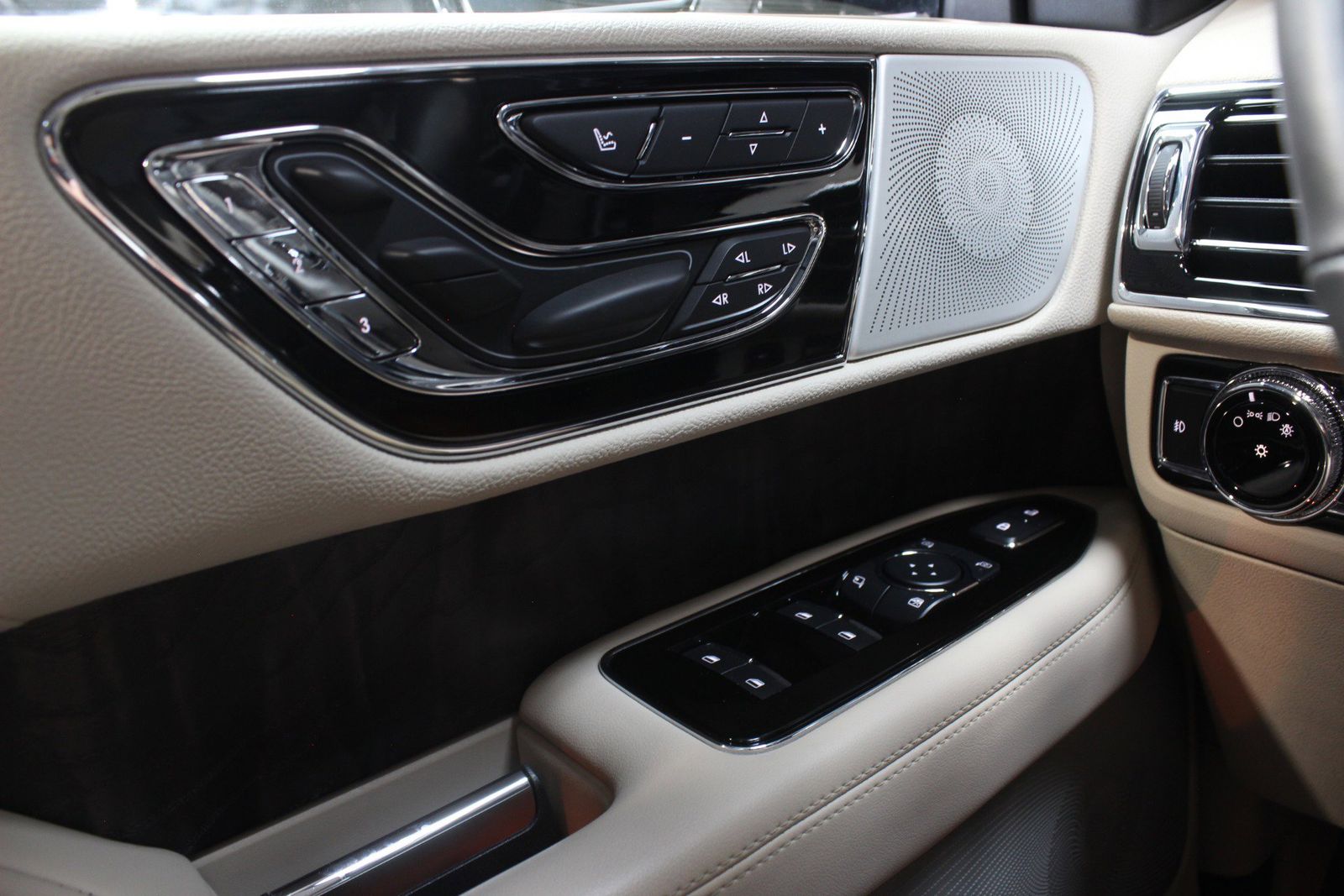 2021 Lincoln Navigator Reserve RWD