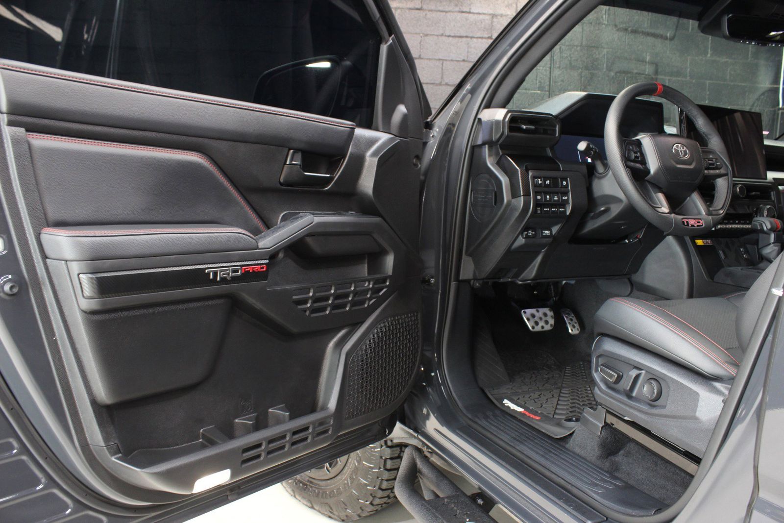 2025 Toyota Tacoma Hybrid TRD Pro AWD