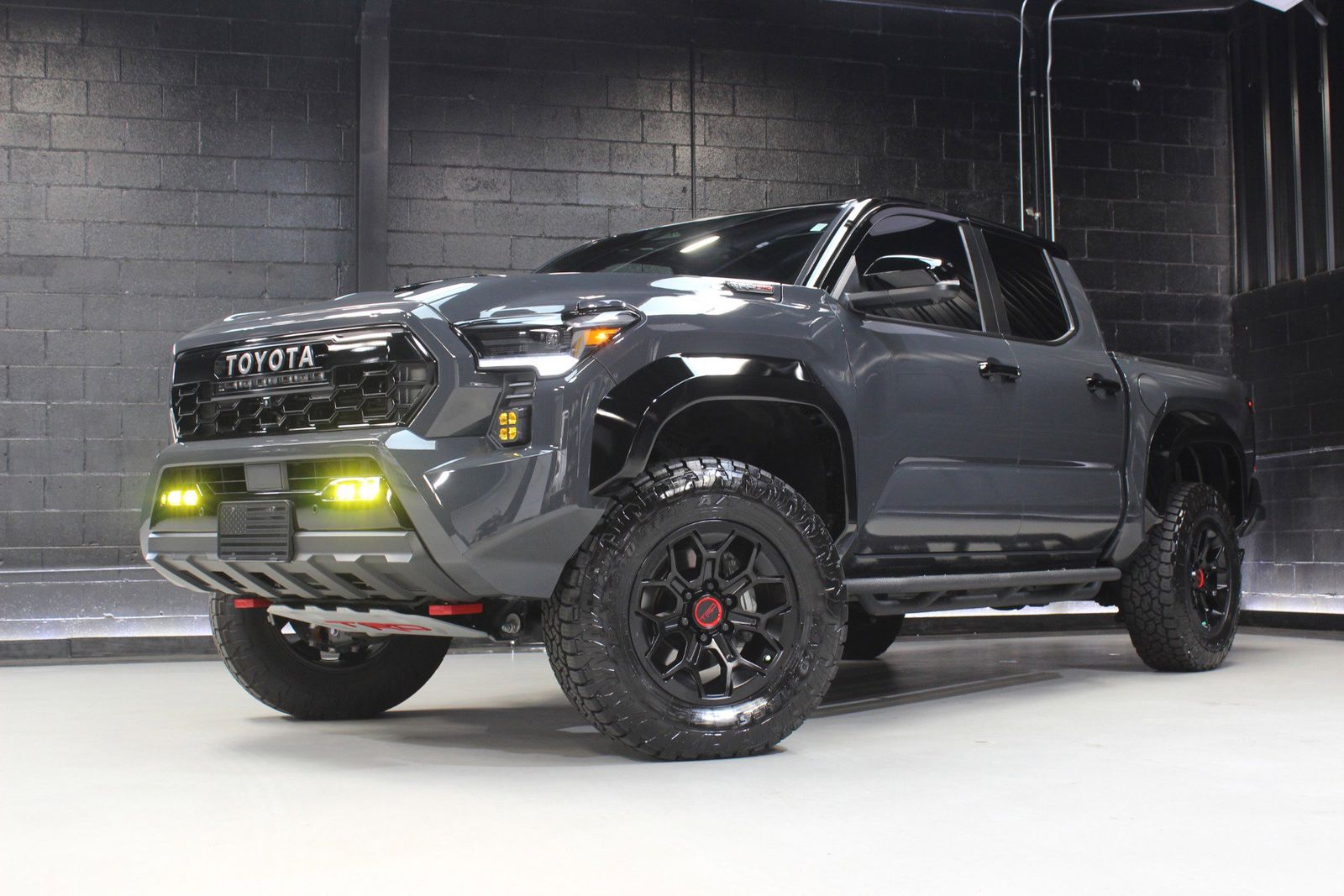 2025 Toyota Tacoma Hybrid TRD Pro AWD