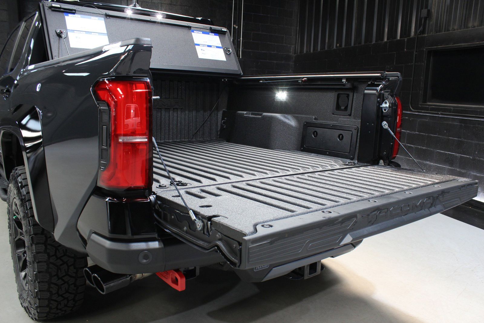 2025 Toyota Tacoma Hybrid TRD Pro AWD