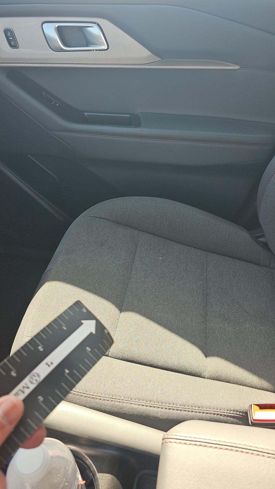 2025 Ford Explorer Active RWD