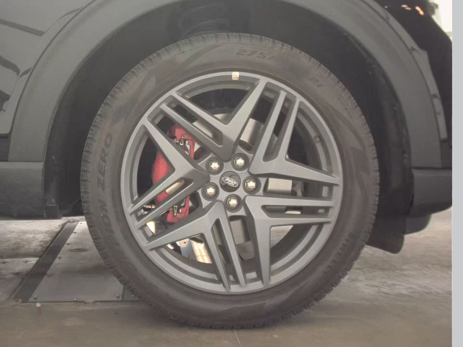 2025 Ford Explorer ST-Line AWD