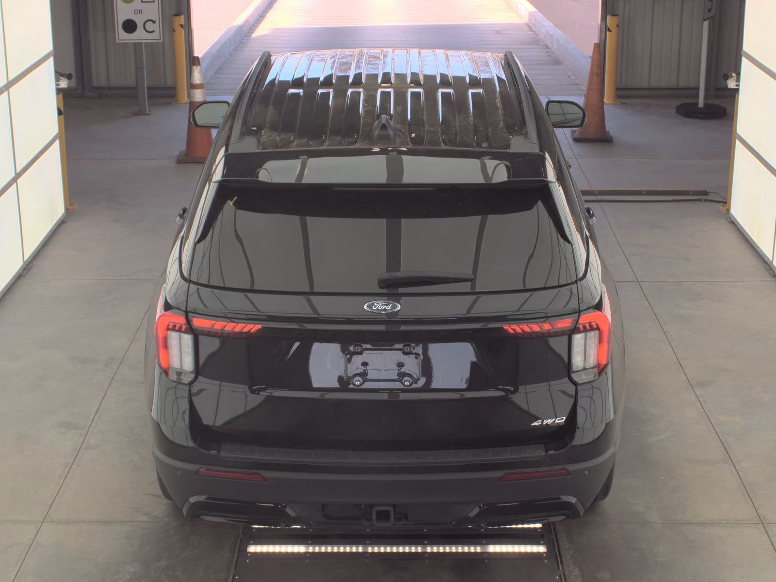 2025 Ford Explorer ST-Line AWD