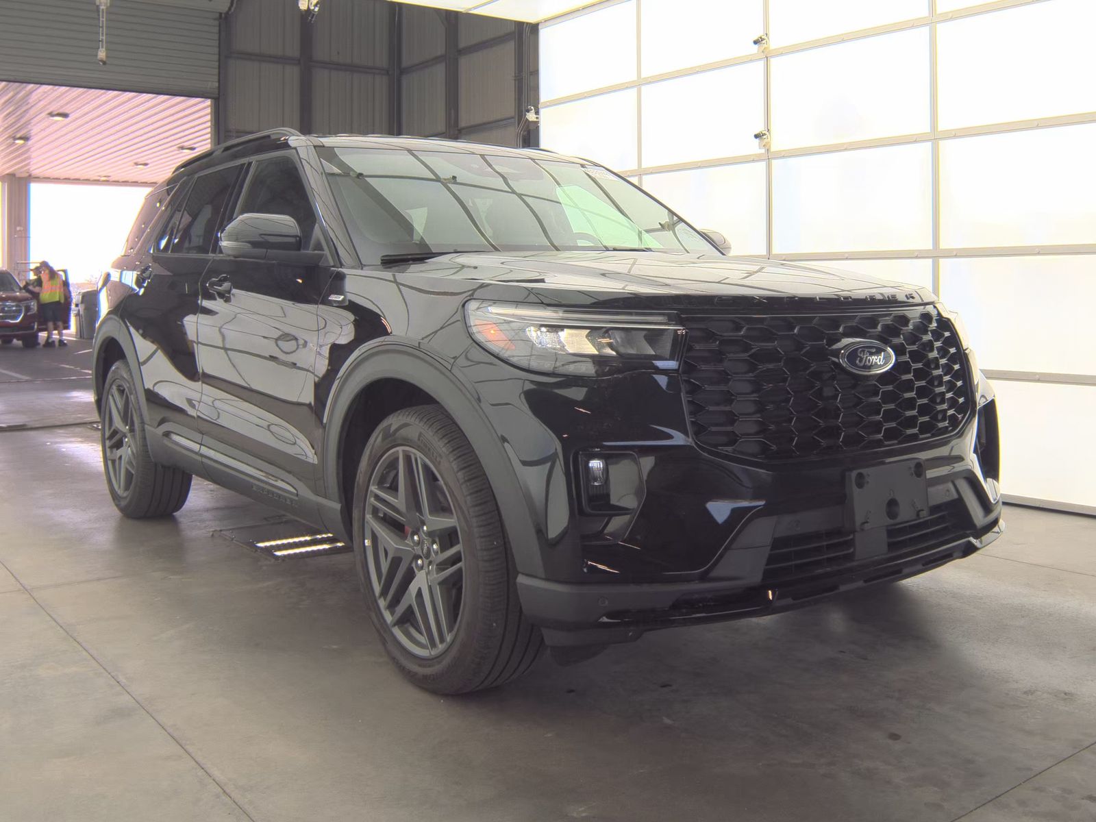 2025 Ford Explorer ST-Line AWD