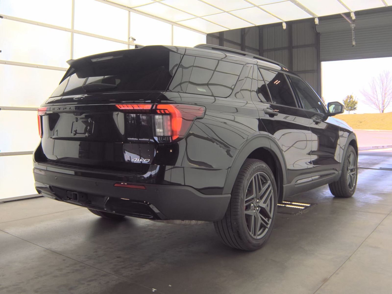 2025 Ford Explorer ST-Line AWD