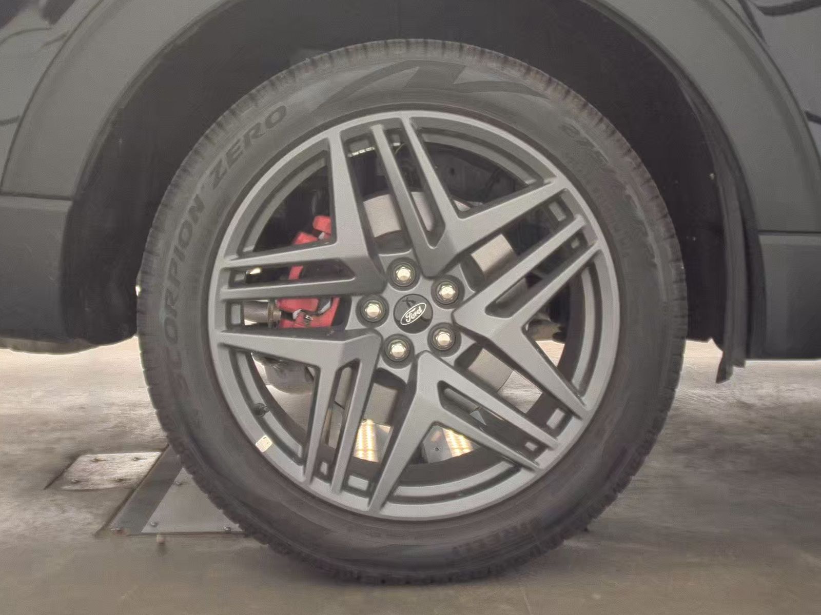 2025 Ford Explorer ST-Line AWD