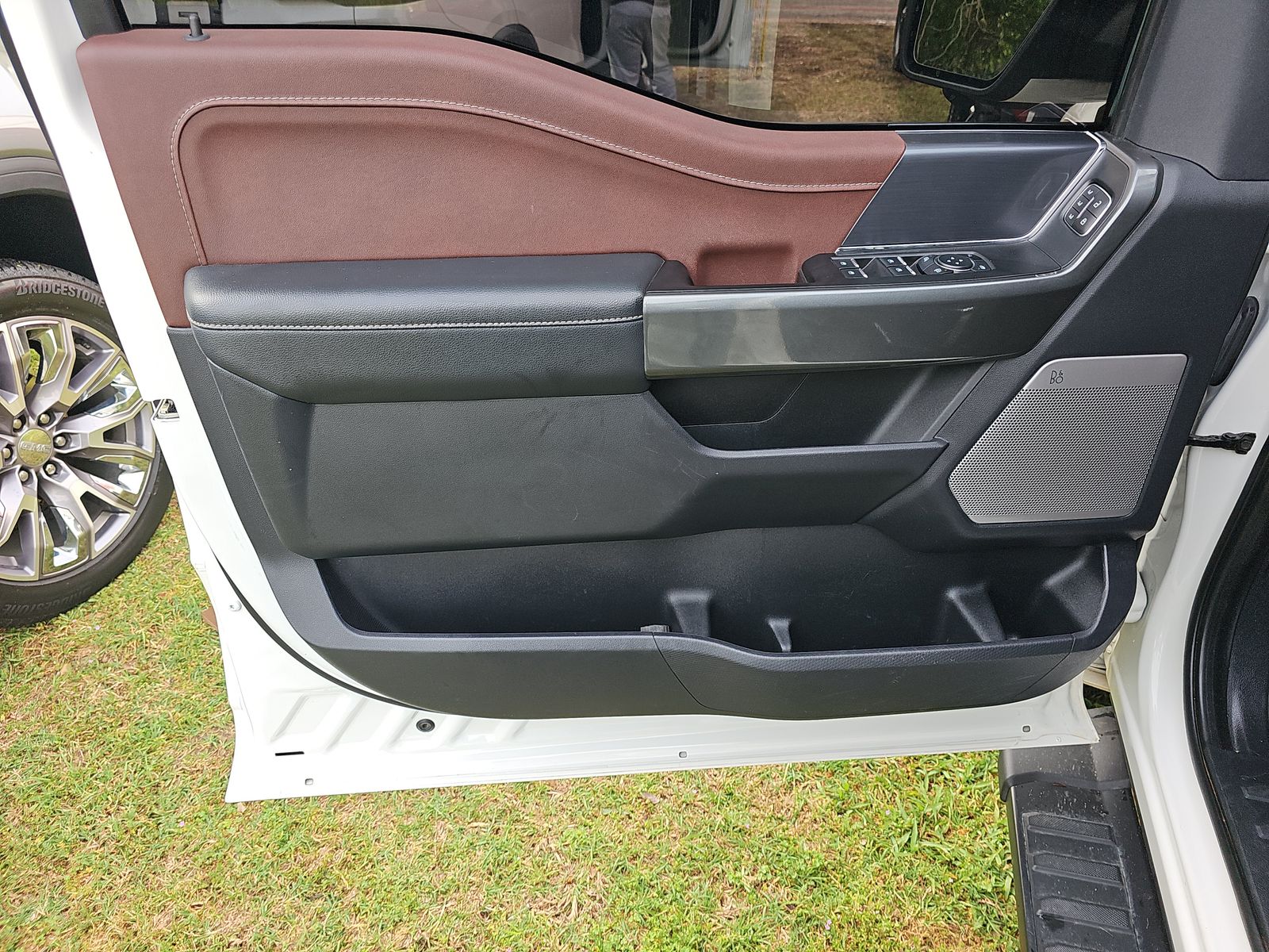 2023 Ford F-150 Lariat AWD