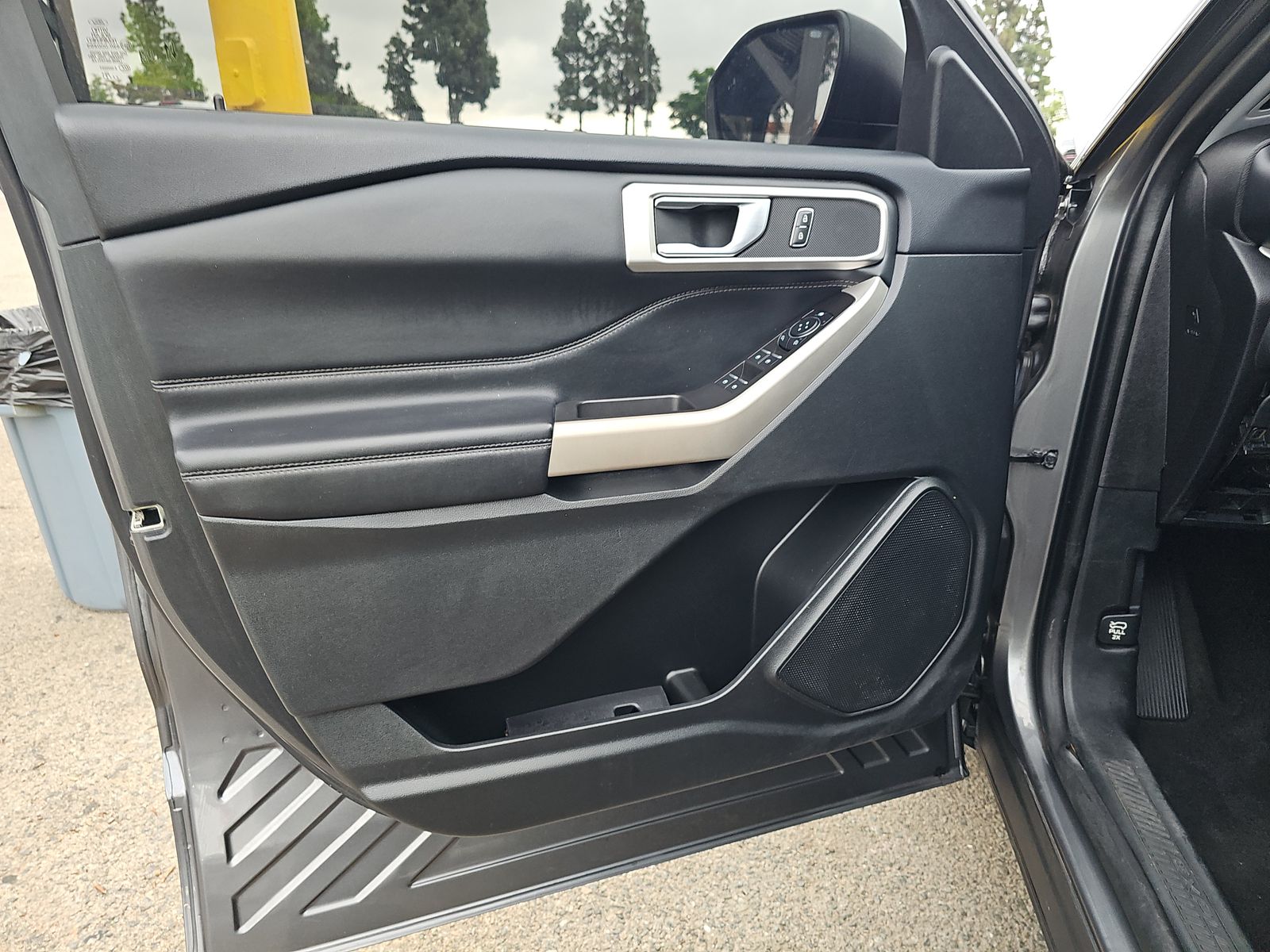 2023 Ford Explorer XLT FWD