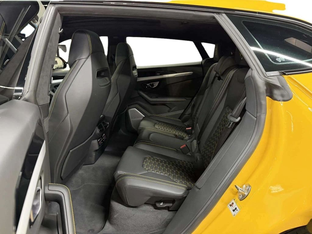 2020 Lamborghini Urus Base AWD