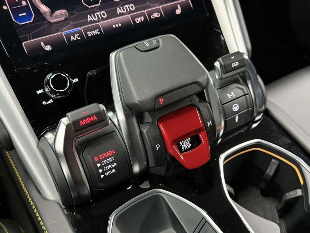 2020 Lamborghini Urus Base AWD