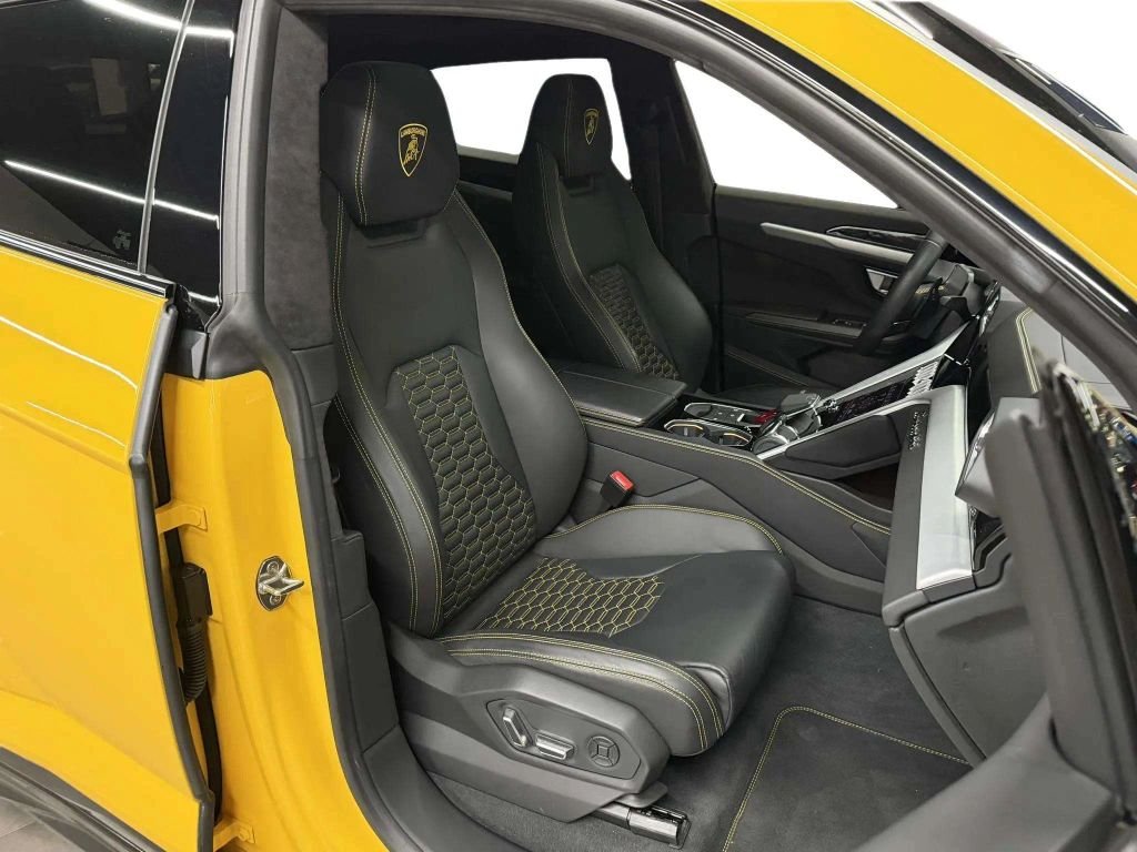 2020 Lamborghini Urus Base AWD