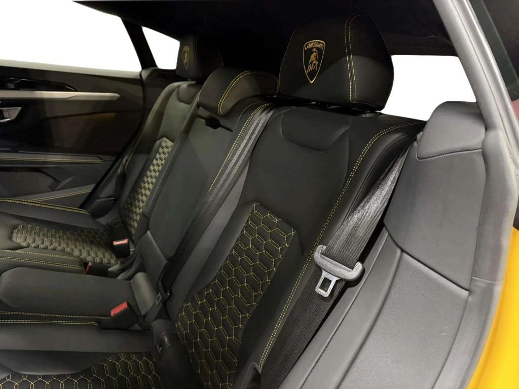 2020 Lamborghini Urus Base AWD