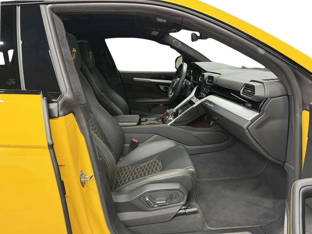 2020 Lamborghini Urus Base AWD