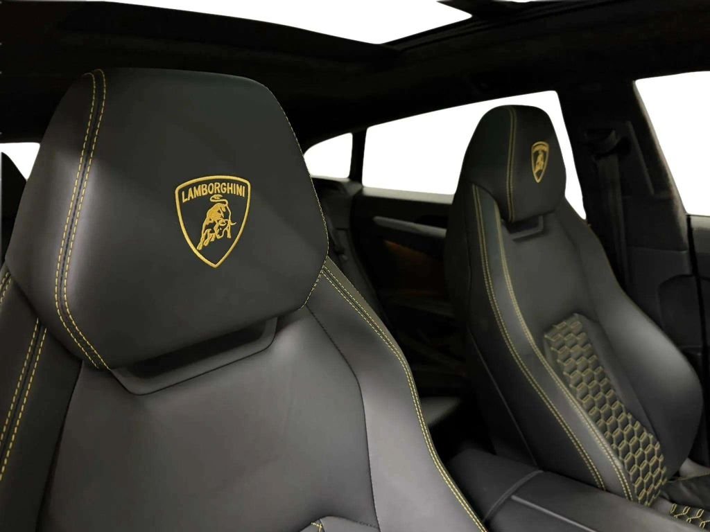 2020 Lamborghini Urus Base AWD