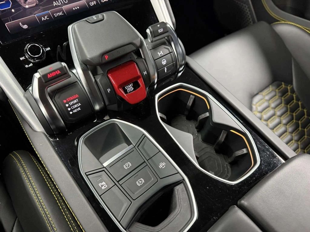 2020 Lamborghini Urus Base AWD