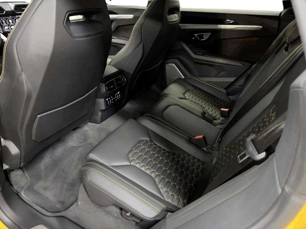 2020 Lamborghini Urus Base AWD