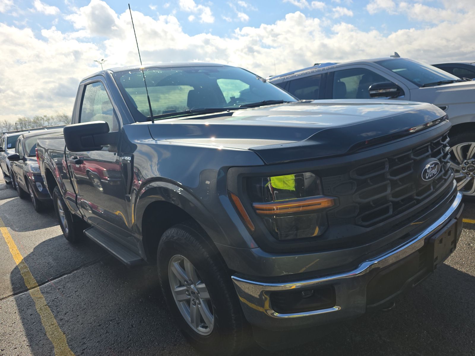 2025 Ford F-150 XL AWD