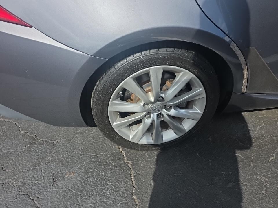 2016 Lexus IS IS 200t RWD