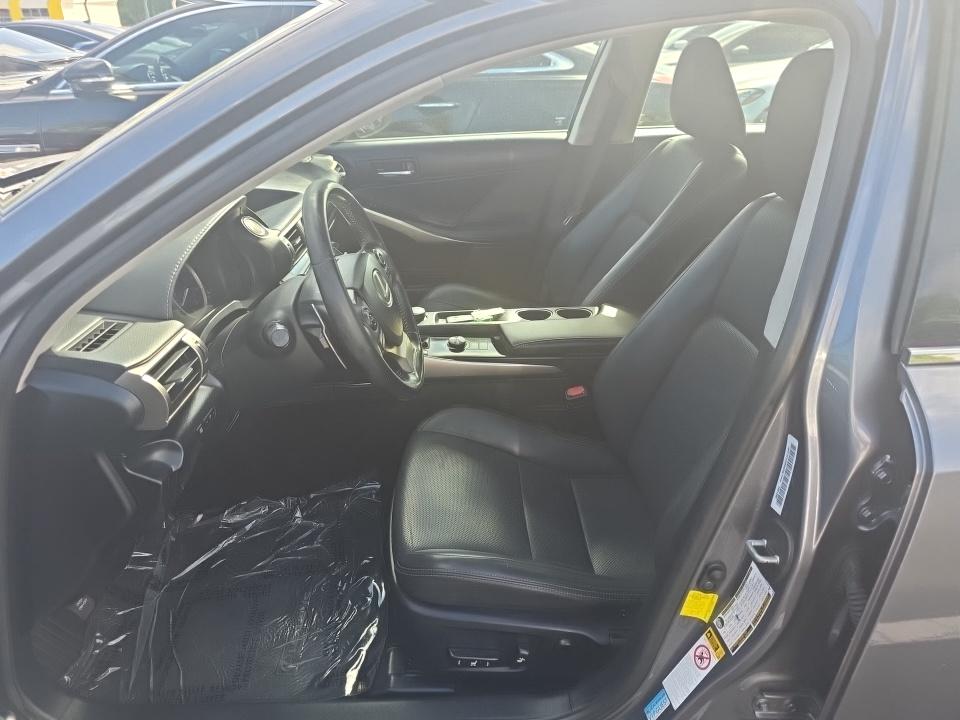 2016 Lexus IS IS 200t RWD