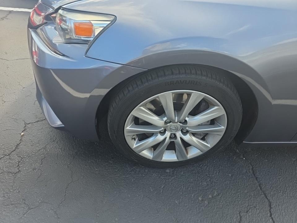 2016 Lexus IS IS 200t RWD