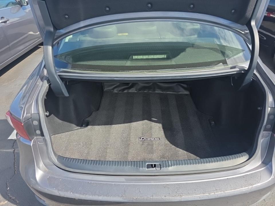 2016 Lexus IS IS 200t RWD