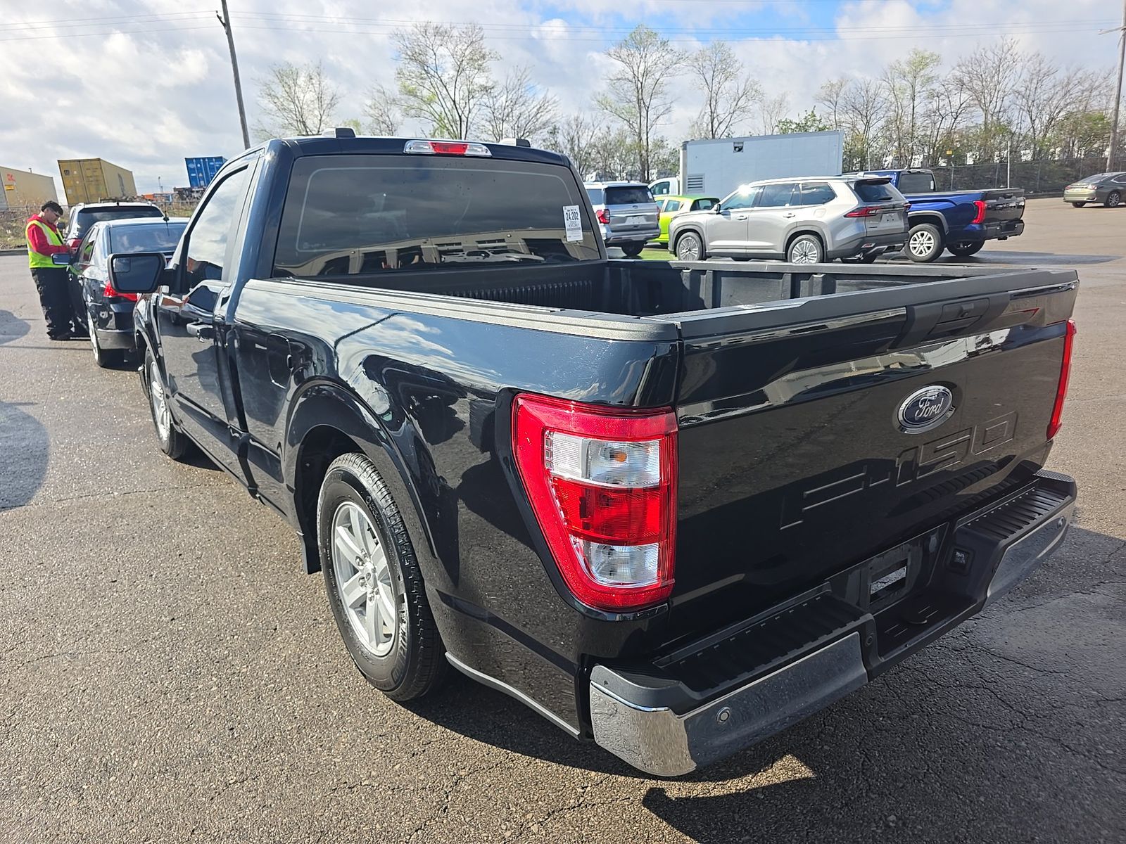 2022 Ford F-150 XL RWD