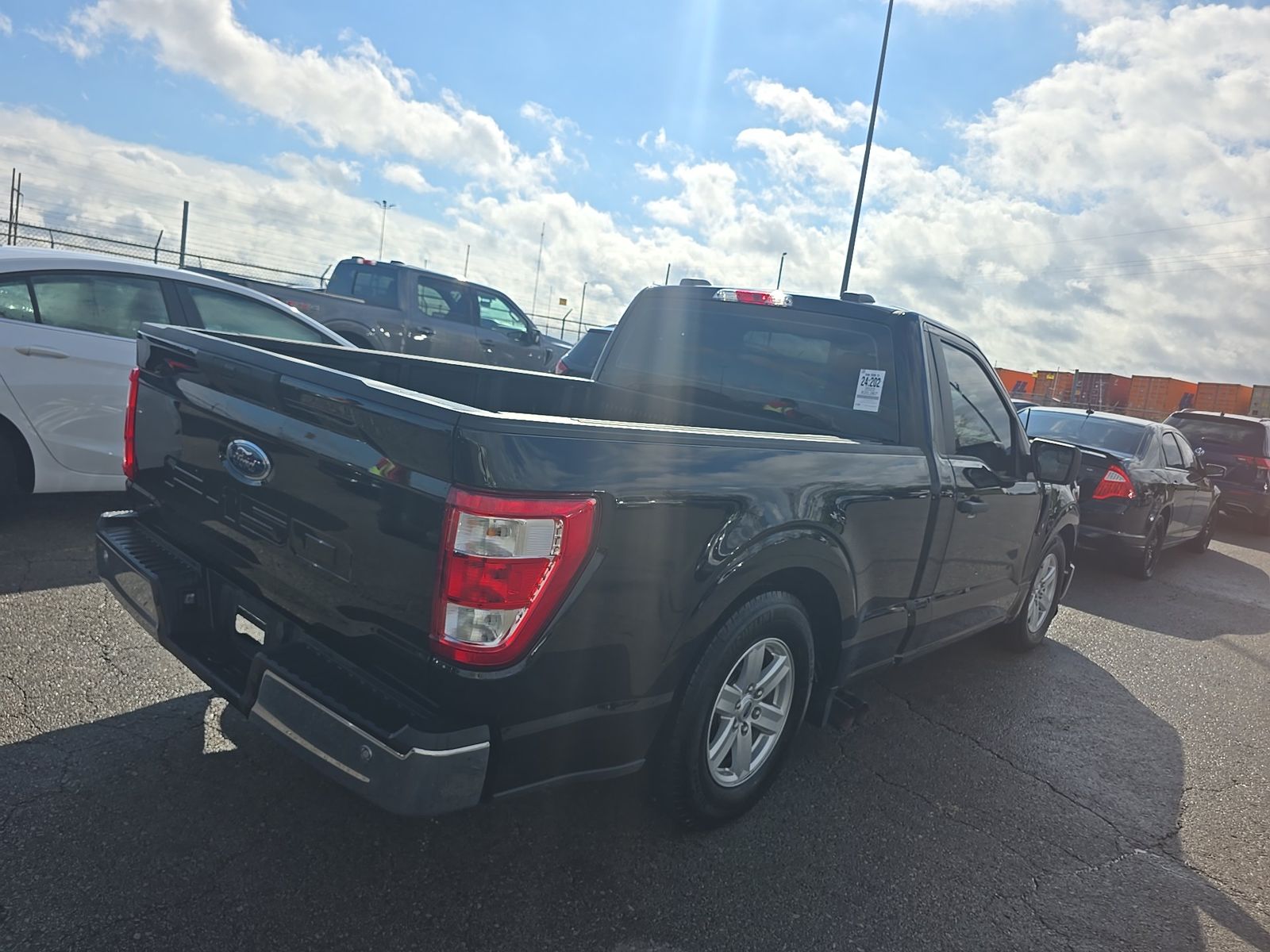 2022 Ford F-150 XL RWD