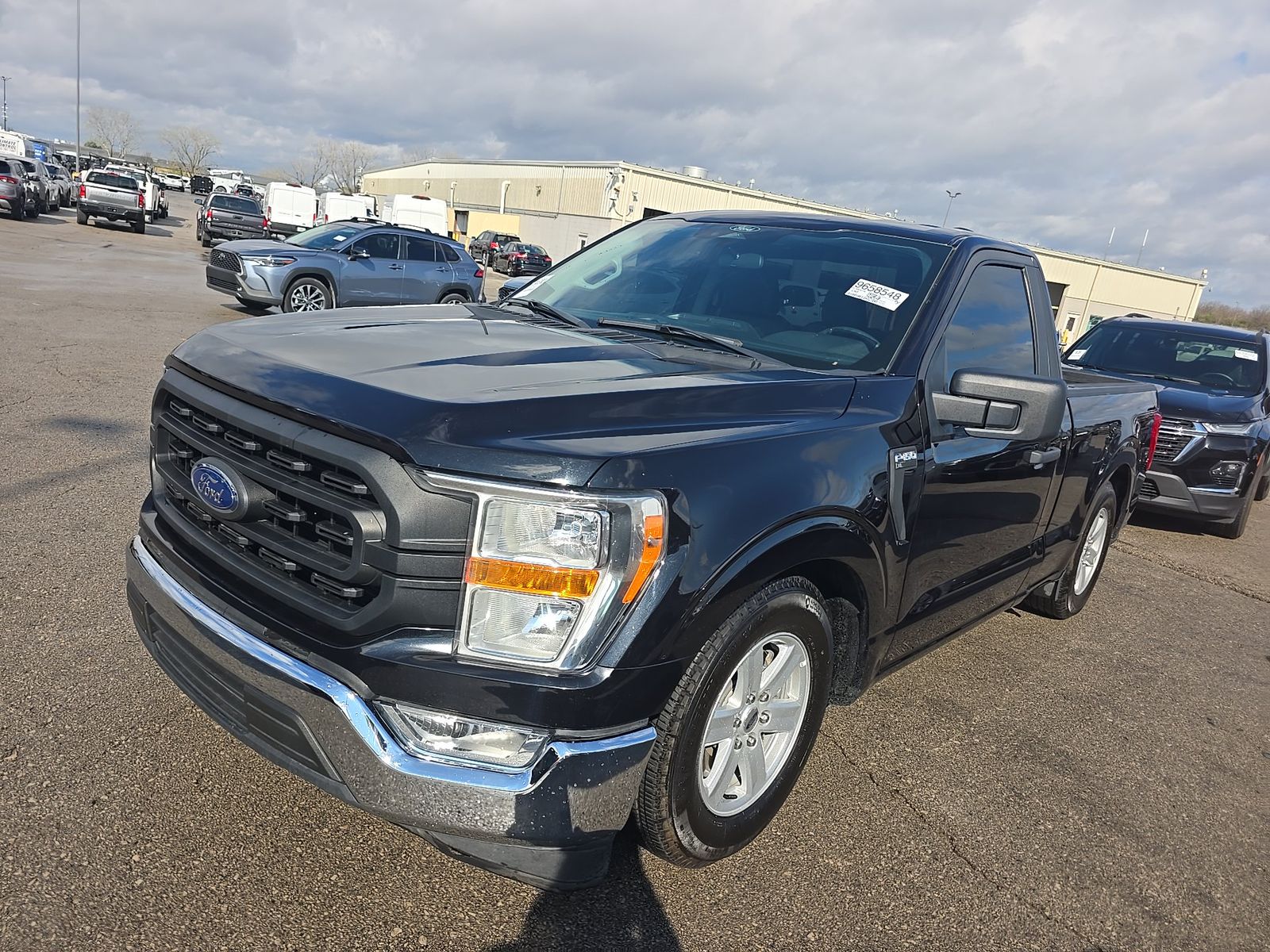 2022 Ford F-150 XL RWD