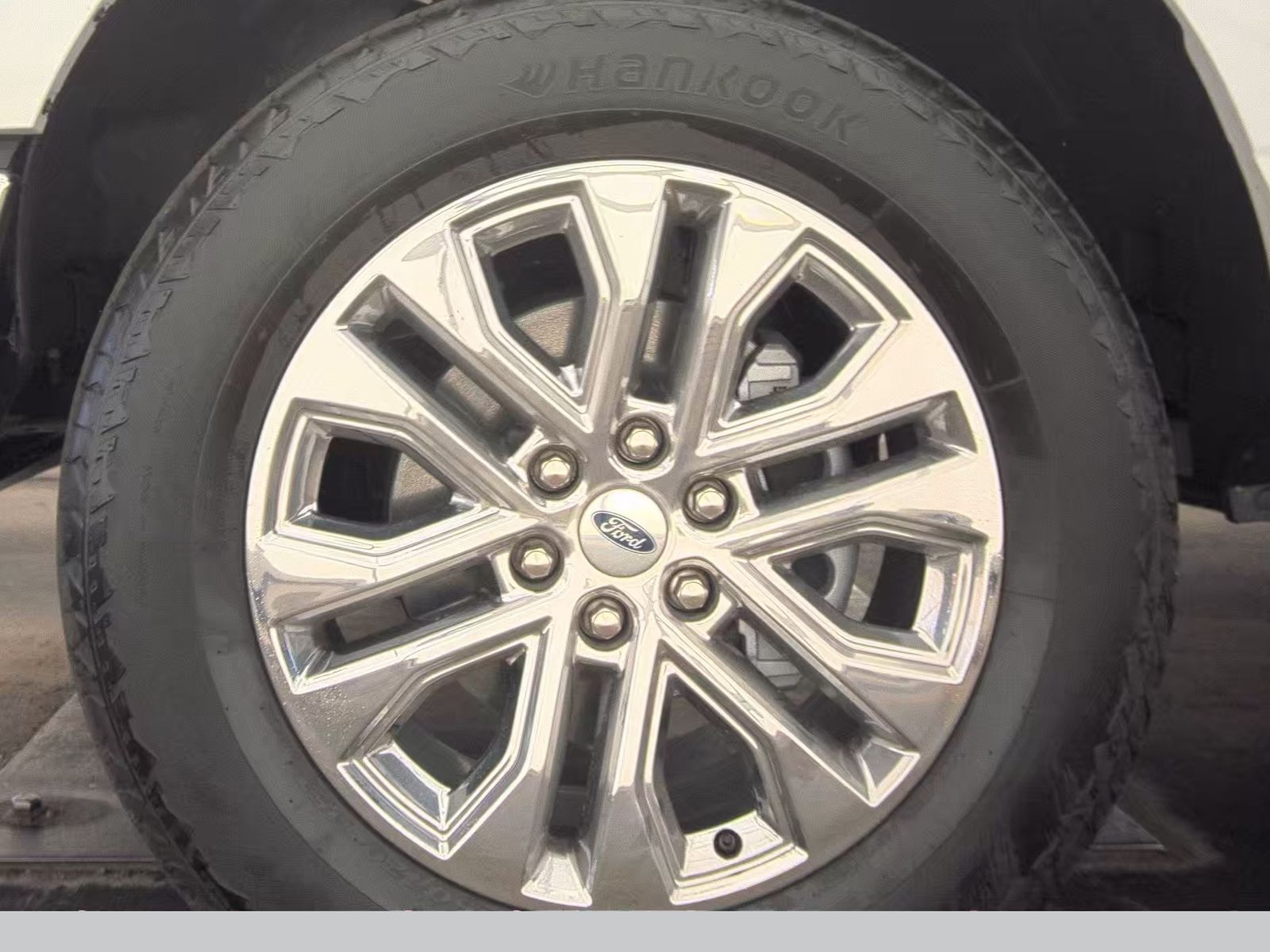 2025 Ford F-150 Hybrid Lariat AWD