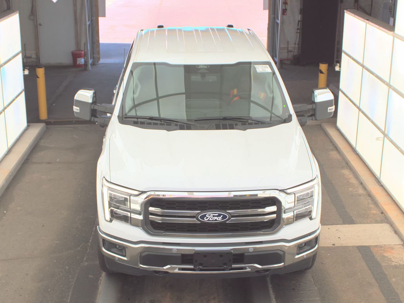 2025 Ford F-150 Hybrid Lariat AWD