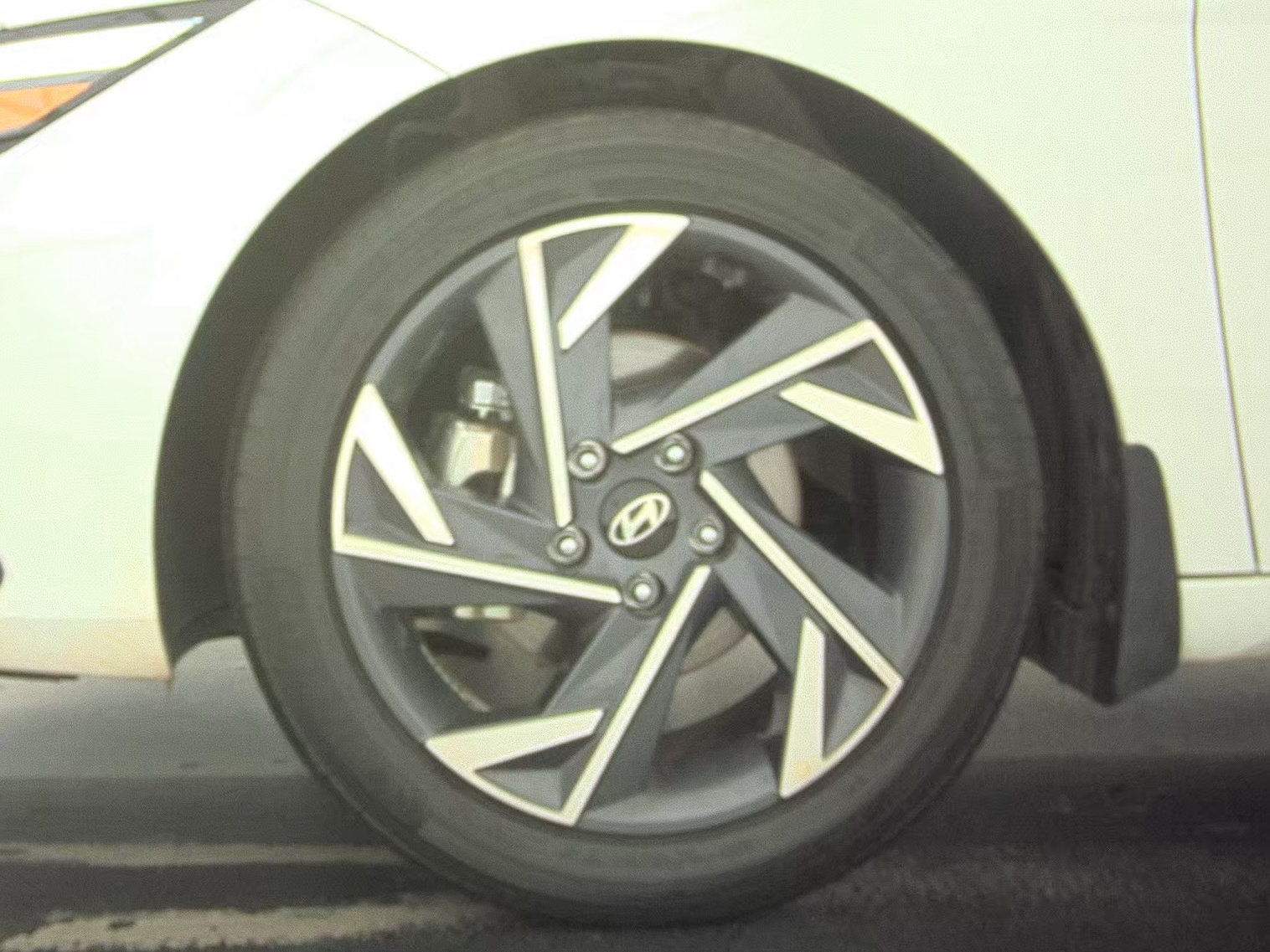 HYUNDAI SEL SPORT - 10