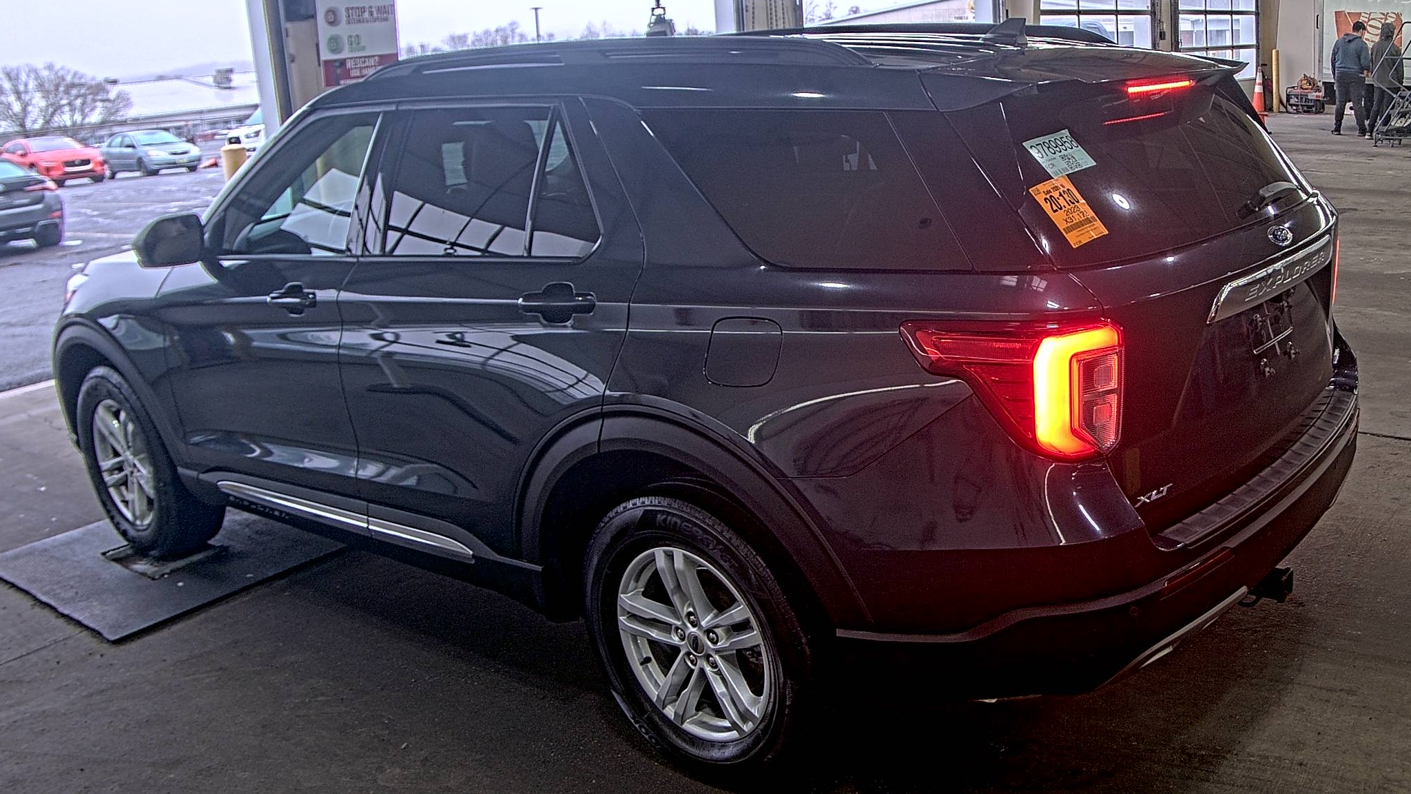 2023 Ford Explorer XLT AWD