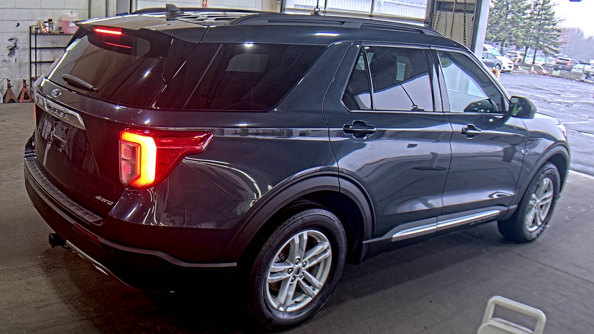 2023 Ford Explorer XLT AWD