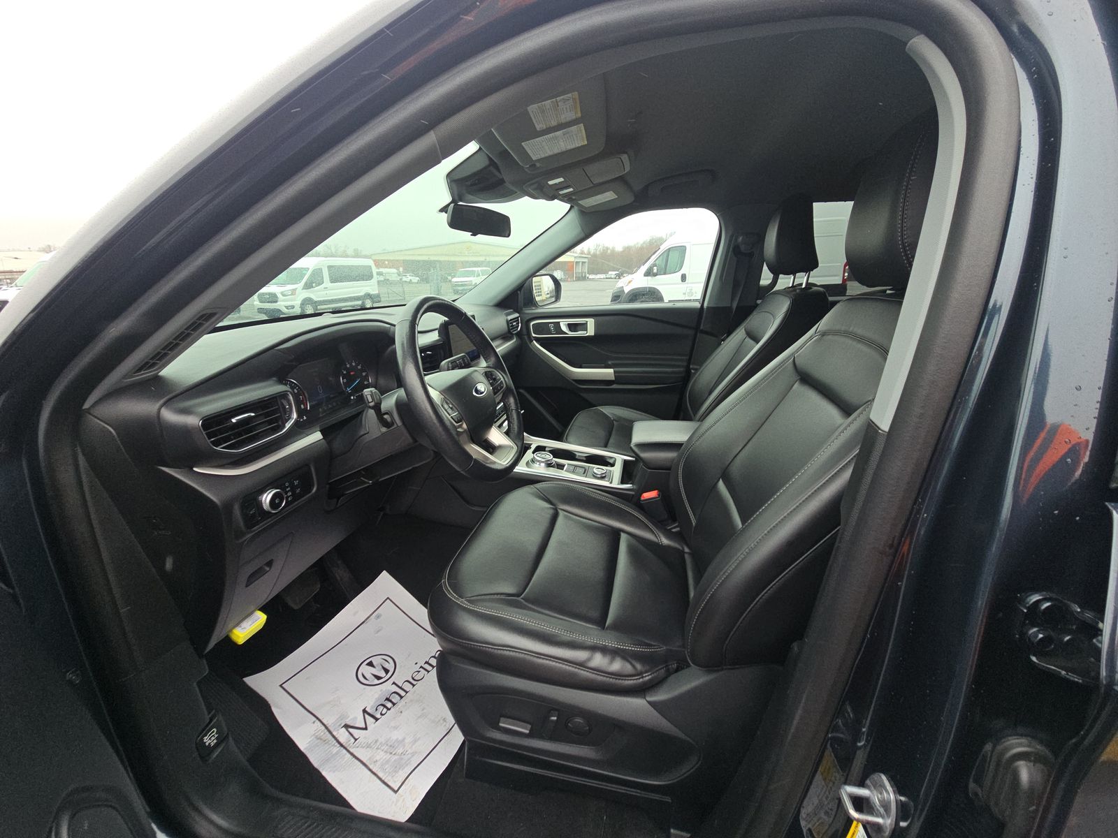 2023 Ford Explorer XLT AWD