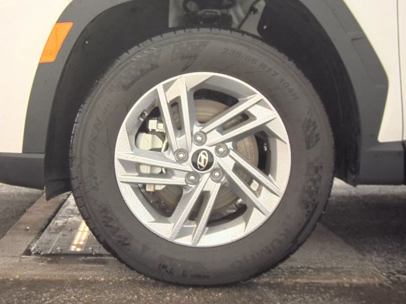 HYUNDAI TUCSON - 10