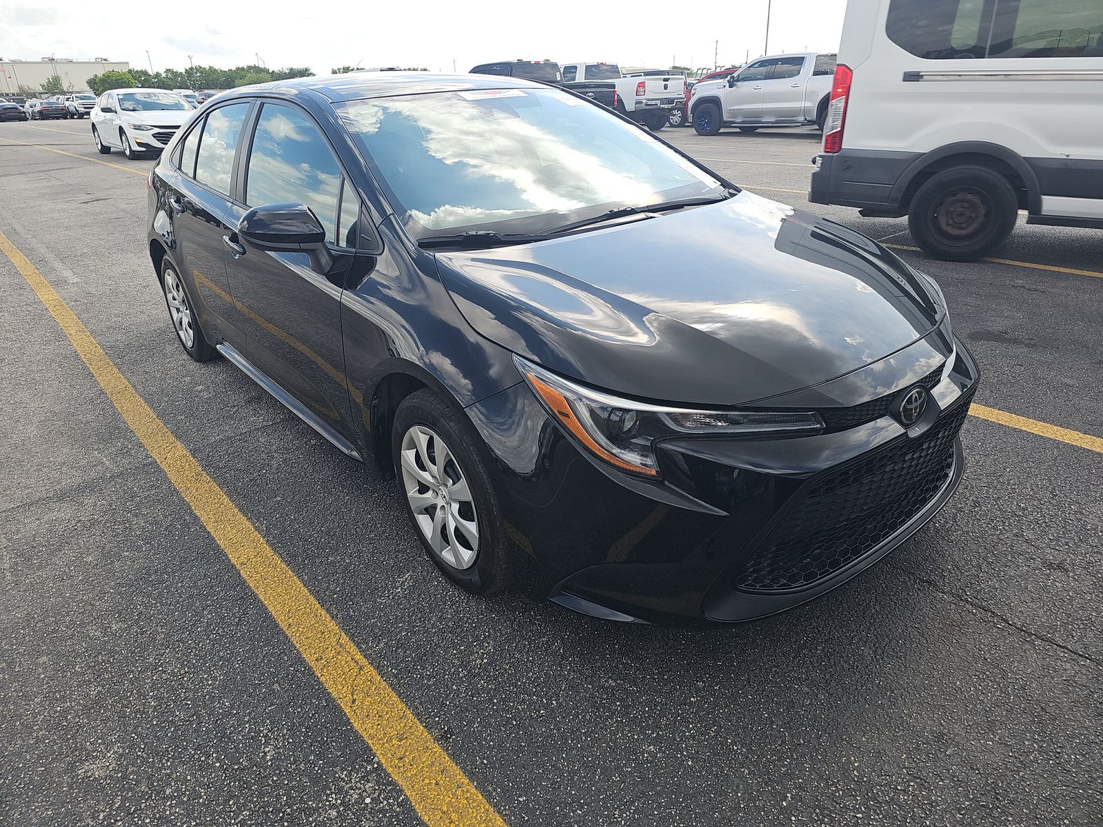 2022 Toyota Corolla LE FWD