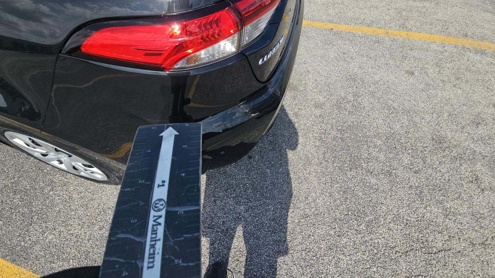 2022 Toyota Corolla LE FWD