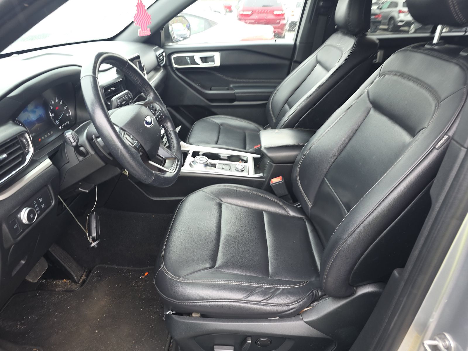 FORD EXPLORER - 8