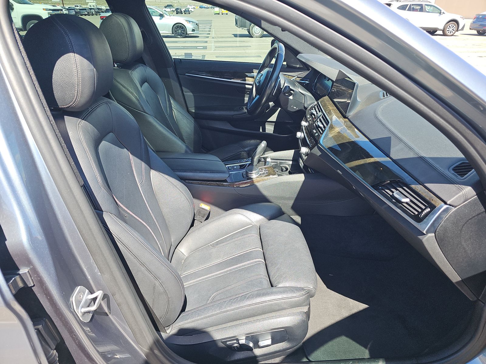 2018 BMW 5 Series 540i RWD