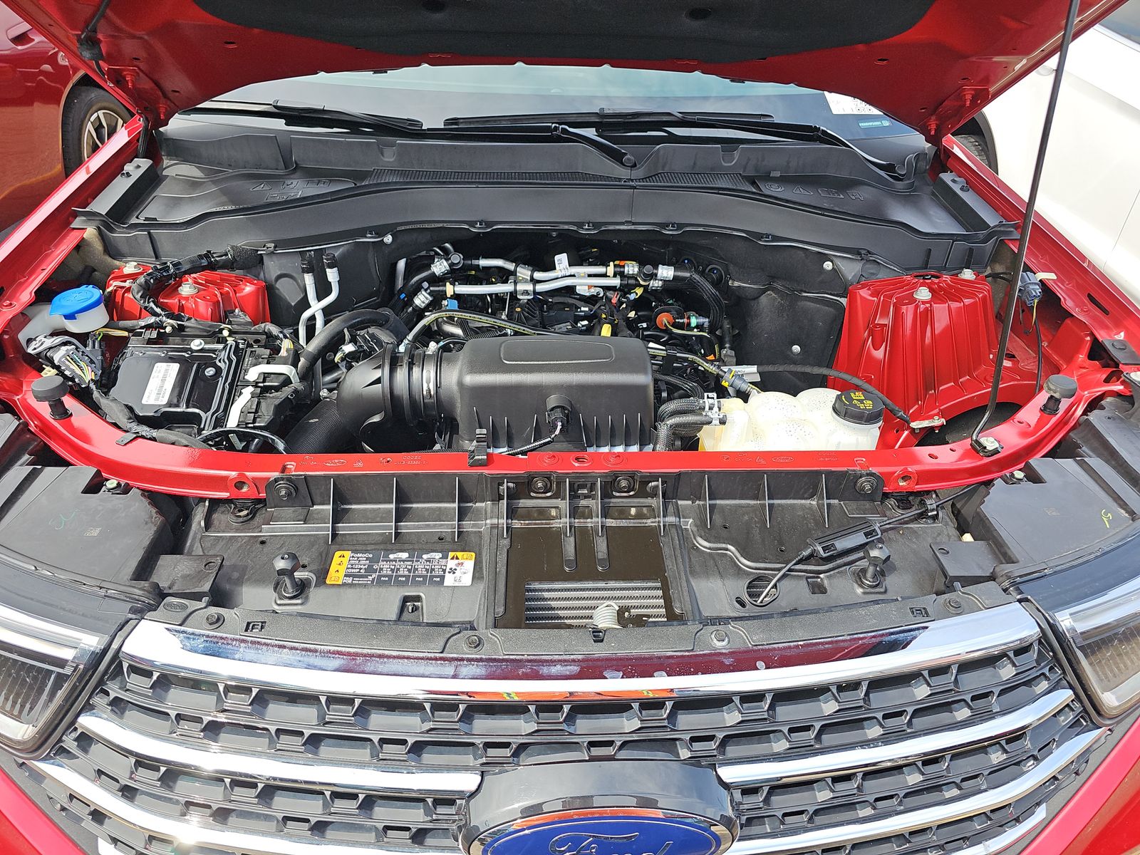 2023 Ford Explorer XLT AWD