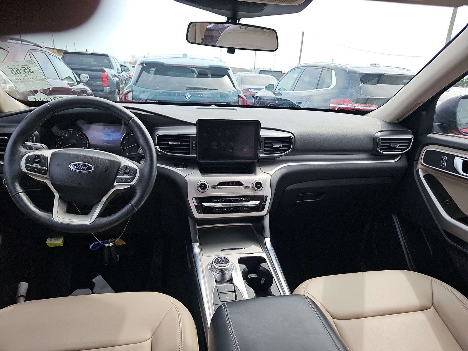 2023 Ford Explorer XLT AWD