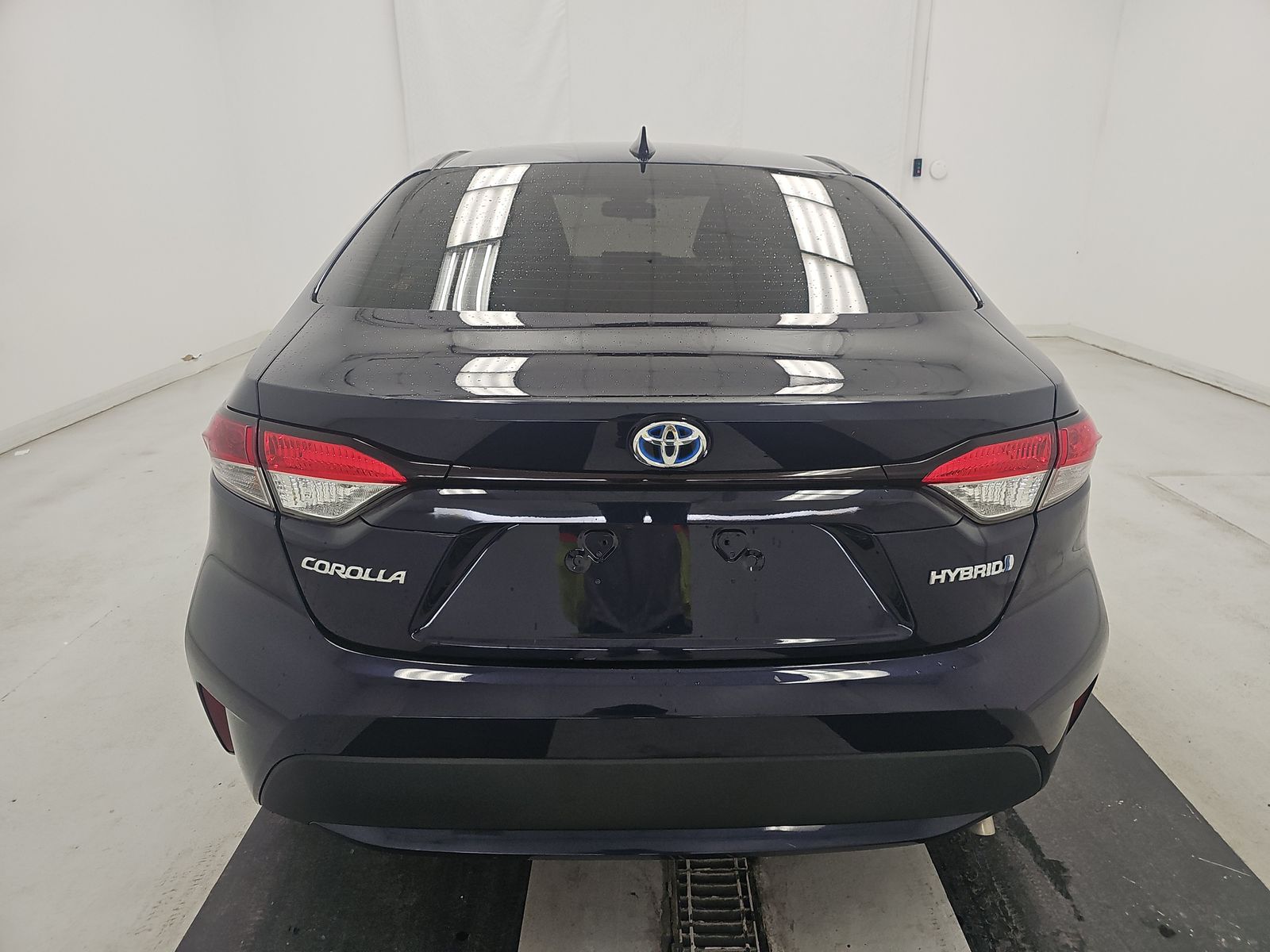 2022 Toyota Corolla Hybrid LE FWD