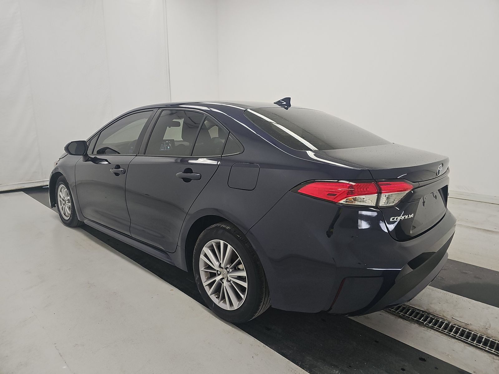 2022 Toyota Corolla Hybrid LE FWD