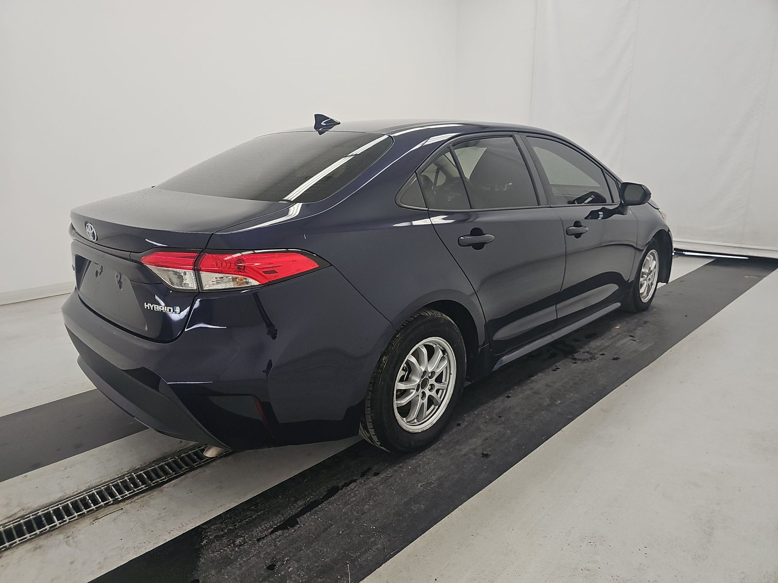 2022 Toyota Corolla Hybrid LE FWD