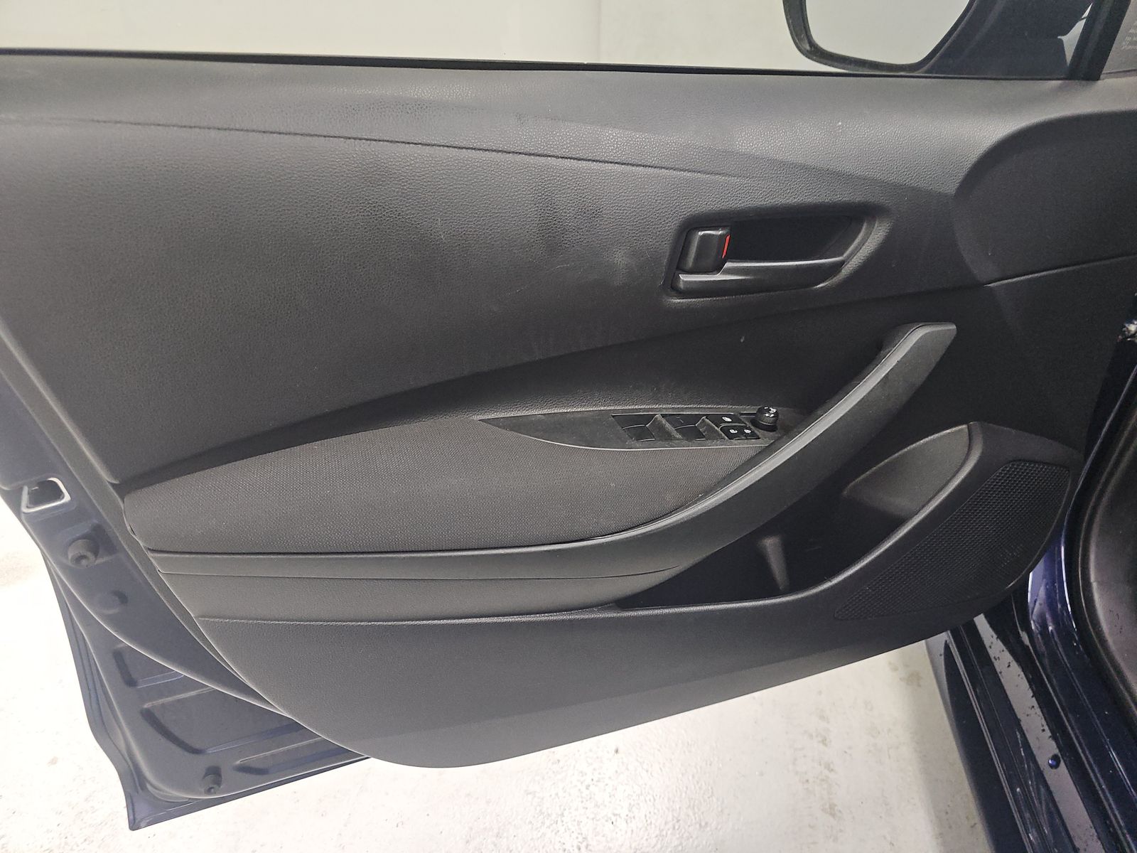 2022 Toyota Corolla Hybrid LE FWD