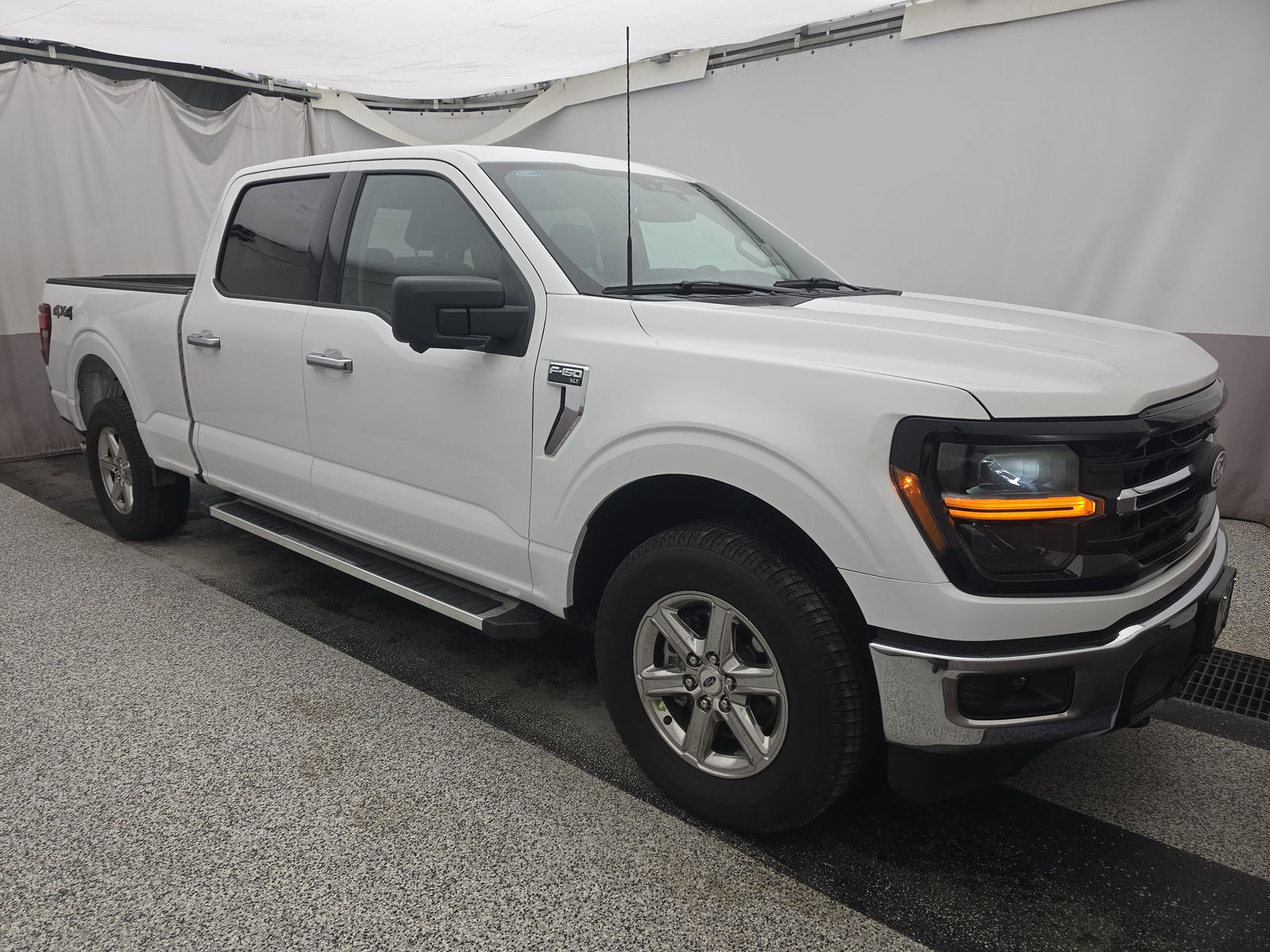 2024 Ford F-150 XLT AWD